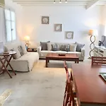 Anthos House Nyaraló *